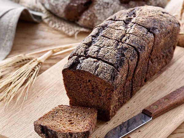 Những lưu ý khi dùng bánh mì đen cho người tiểu đường | Vinmec