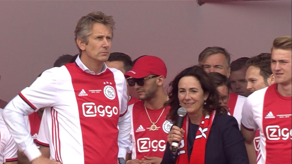 Een terugblik op de hoogte- en dieptepunten van Edwin van der Sar bij Ajax - AT5