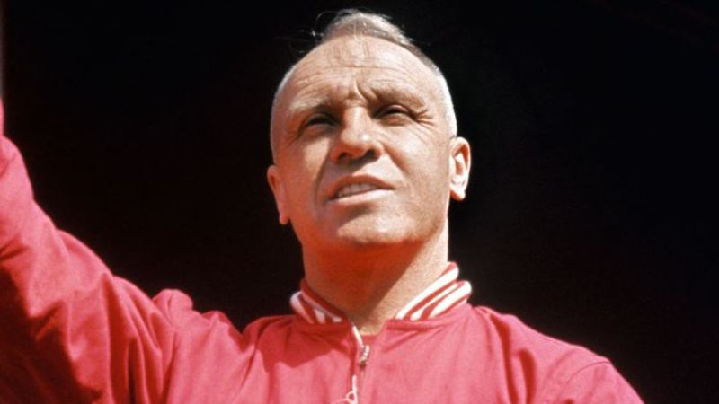 Thông tin chi tiết về huấn luyện viên huyền thoại Bill Shankly