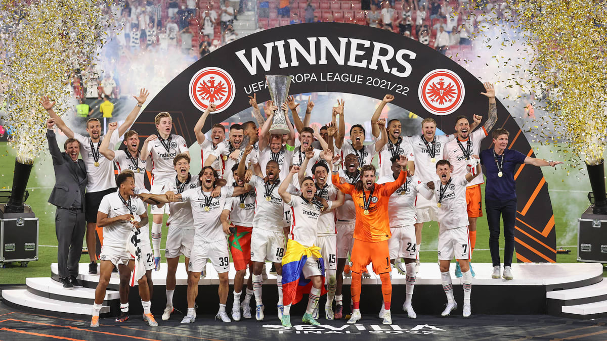 Top 5 câu lạc bộ bóng đá mạnh nhất nước Đức - Thuckhuya TV