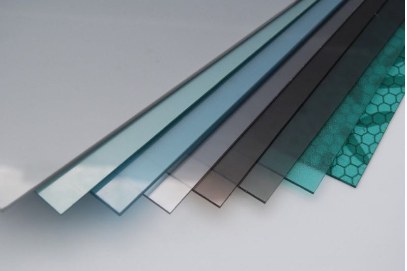 Bảng Báo Giá Tấm Lợp Polycarbonate Đặc Ruột Giá Rẻ Tp.HCM