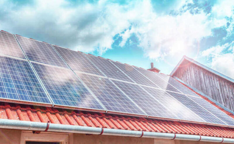 điện mặt trời hòa lưới có lưu trữ, điện mặt trời hòa lưới , sơ đồ đấu nối điện mặt trời hòa lưới , sơ đồ điện mặt trời hòa lưới , điện mặt trời hòa lưới  là gì