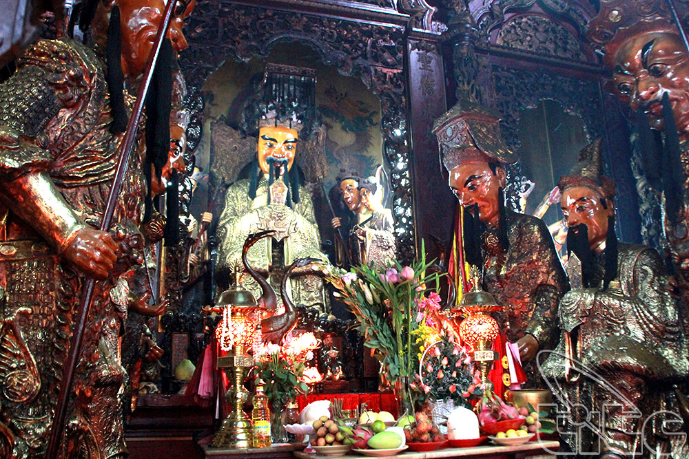 Chùa Ngọc Hoàng nổi tiếng linh thiêng ở Sài Gòn 