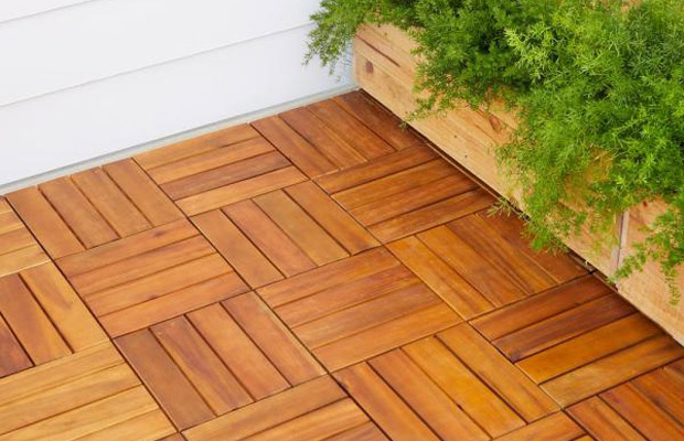 Sử dụng vỉ gỗ làm sàn ngoài trời có thực sự tốt?